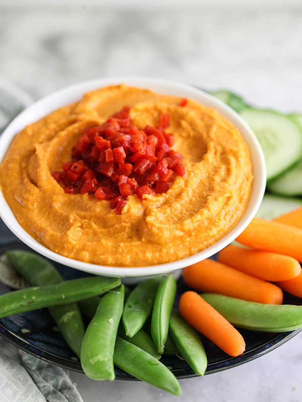 guitar Teasing Canberra Spicy Roasted Red Pepper Hummus - foodiecrush