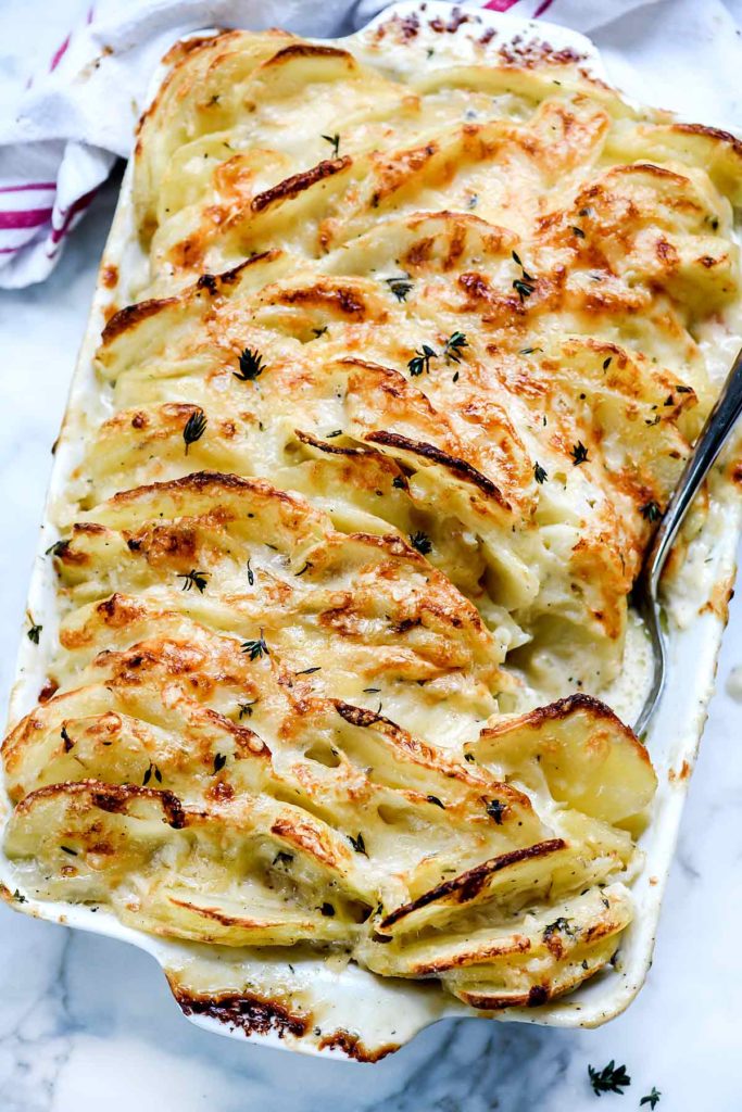 Cheesy Potatoes au Gratin Recipe (Homemade & Easy) | foodiecrush .com