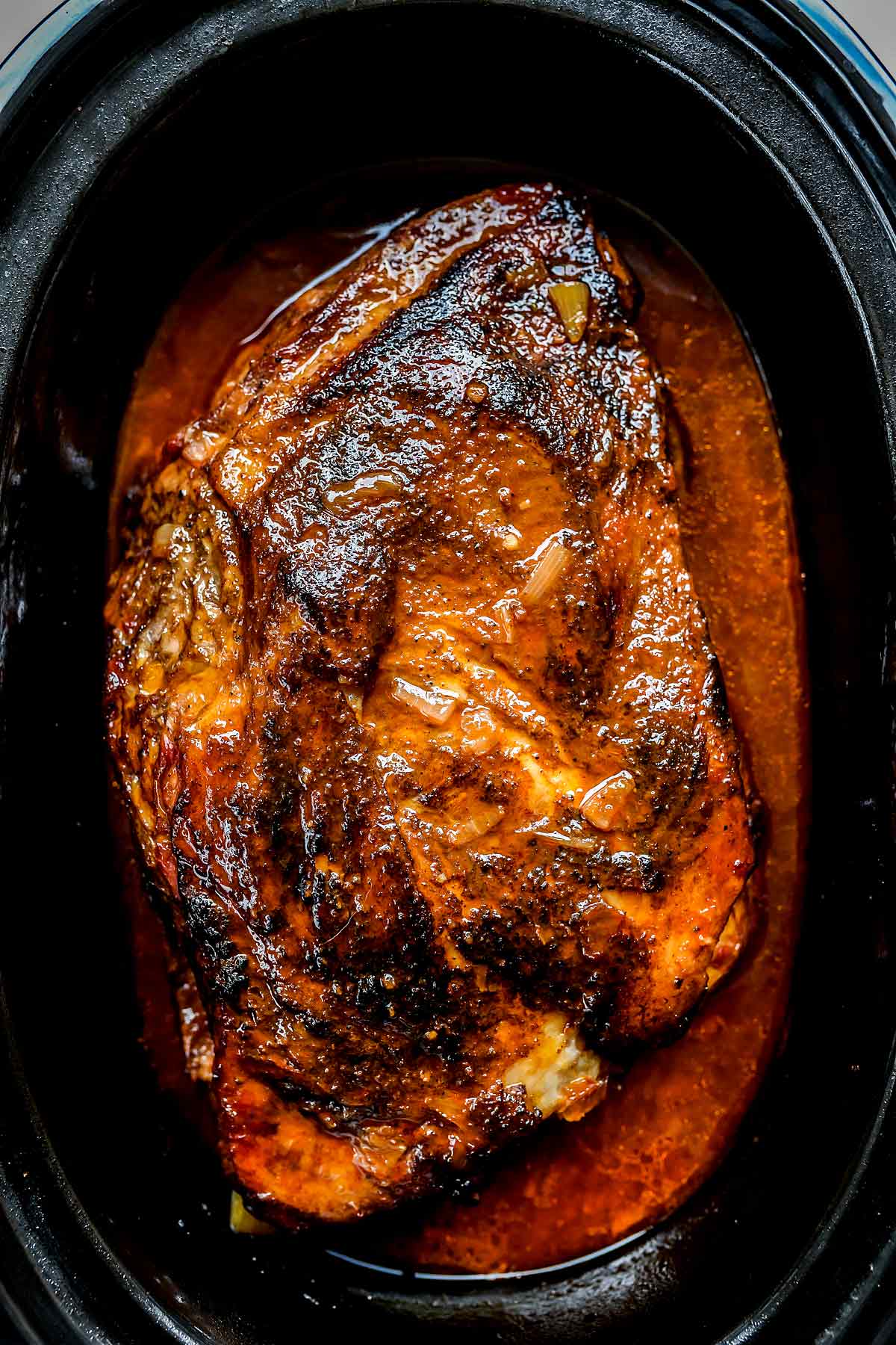 Easy Slow Cooker Pulled Pork Recipe - foodiecrush .com