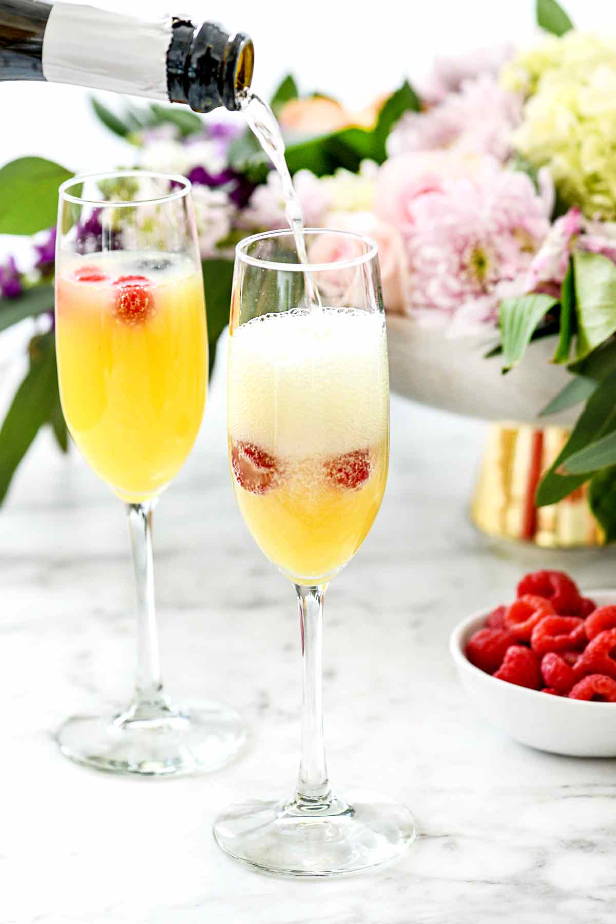 How to Make a Mimosa Bar - Sweetphi